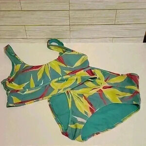 Old Navy 2 piece swimsuit swim set size small